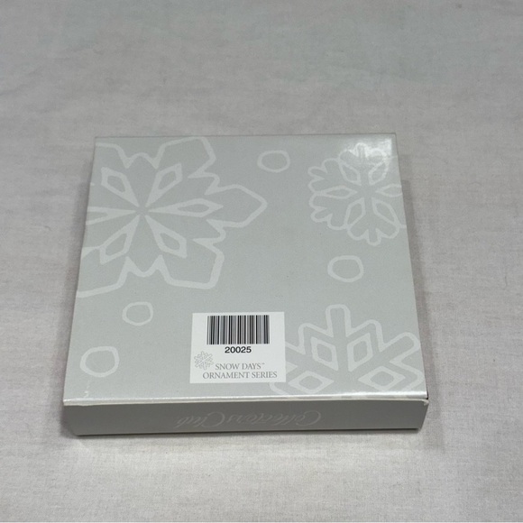 2004 Longaberger Collectors Club Ben White Ceramic Snowflake Ornament - Picture 5 of 5